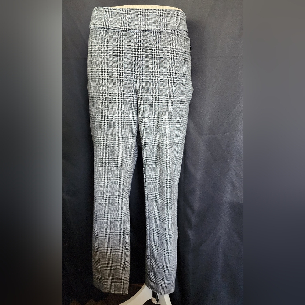 Ophelia Rae 2X Black And White Houndstooth Pants